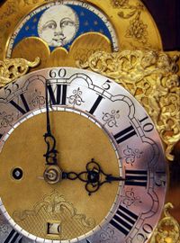 BR19 Dutch table clock with Moon phase and date - image 6