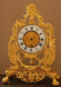 m118 Louis XV mantel clock, fire-gilt, signed by Henri Rossius A Liege. - image 2