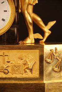 M73 French gilt bronze mantel clock, member of the 'Au bon Sauvage' familie, with a gilt statue of 'Mercury/Hermes' - image 4