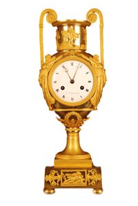 PV05 Vaseshape mantelclock with gilt case - image 1