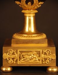 PV04 Vaseshape mantelclock with gilt and patina case - image 4