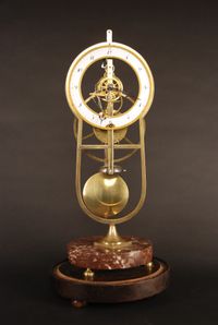 S08 Keyhole framed skeleton clock with knife edge suspension - afbeelding 2