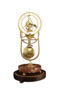 S08 Keyhole framed skeleton clock with knife edge suspension - afbeelding 1