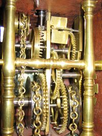 DW11 Miniature 18th century Dutch-Frisian 'stoeltjesklok schippertje' with alarm function. - afbeelding 4