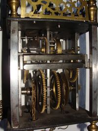 LA09 One hand lantern clock - image 5