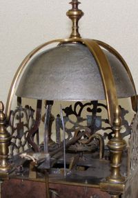 LA10 One hand lantern clock - image 5