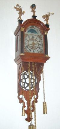 DW04 Dutch 'staartschipper' with date and moondial - afbeelding 2