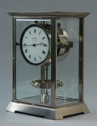 M204 Vernikkelde Art Deco stijl J.L. Reutter 4 zijdig verglaasde Atmos klok, in grote uitvoering. - afbeelding 4