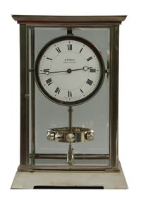 M204 Vernikkelde Art Deco stijl J.L. Reutter 4 zijdig verglaasde Atmos klok, in grote uitvoering. - afbeelding 1