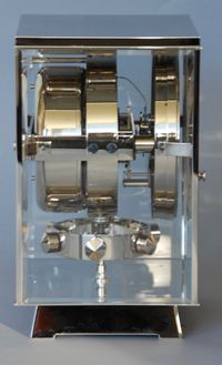 M203 Nikkel art deco JL Reutter vier glazen Atmos klok - afbeelding 8