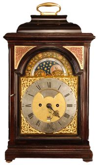br06 Dutch table clock with date and moon phase indication - image 1