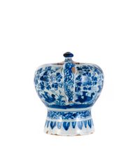 A Blue and White Small Pot and Cover in Dutch Delftware - image 3