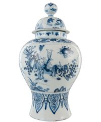 Een Driedelig Blauw - Wit Kaststel in Delfts Aardewerk - afbeelding 4