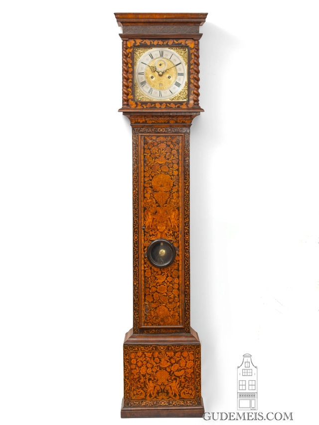 Éen vroege Engelse staande met marquetterie inleg, Williamson London, circa 1695. - afbeelding 2