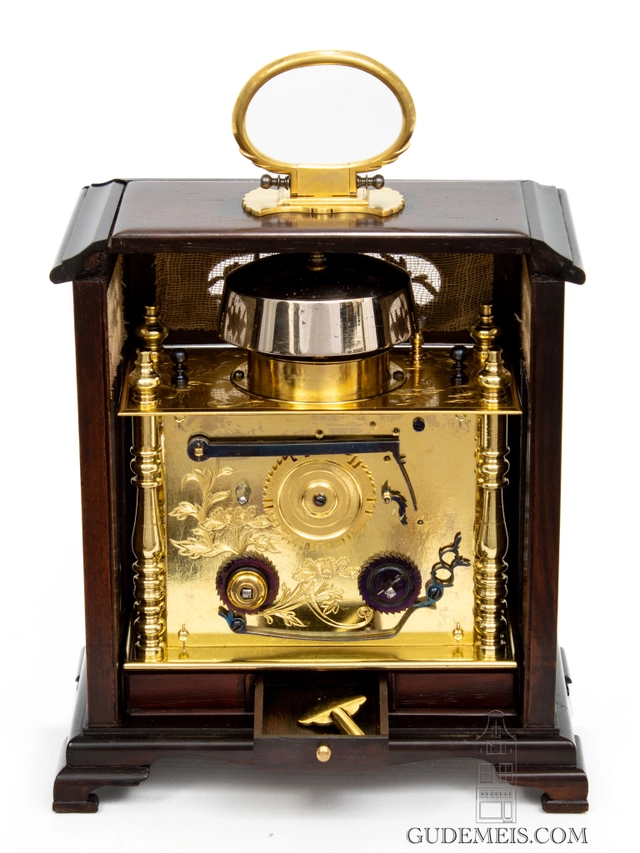 Une horloge de table japonaise avec carillon et calendrier, Makura-Dokei, vers 1840. - afbeelding 4