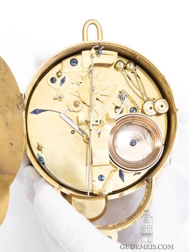 Une rare horloge murale française Louis XVI avec répétition des quarts, Lepaute, vers 1783. - afbeelding 4