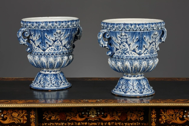 Pair of blue and white Delftware garden vases - afbeelding 3