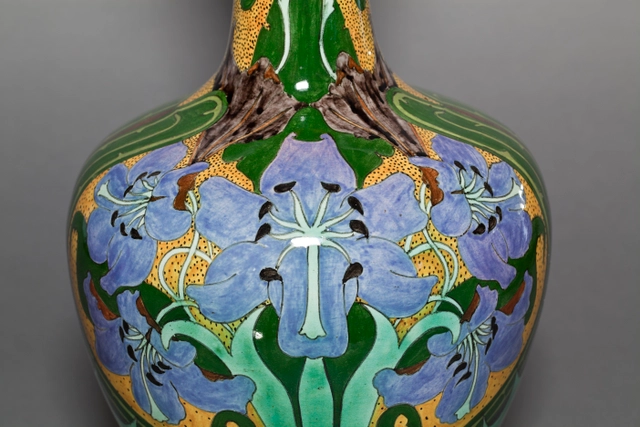 Stel aardewerken vazen door Wed. N.S.A. Brantjes & Co, model 503, circa 1900 - afbeelding 5