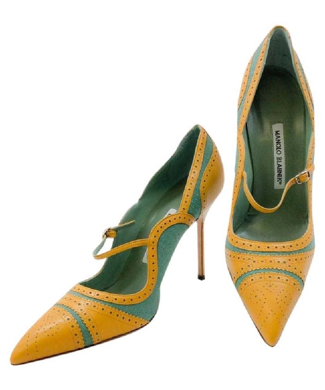 Manolo Blahnik Sage Yellow 'Estipula' Pumps