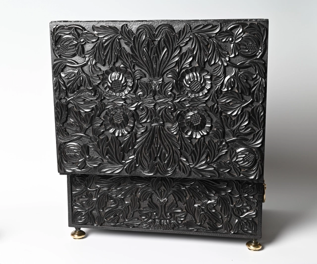 A Dutch colonial document chest - afbeelding 7