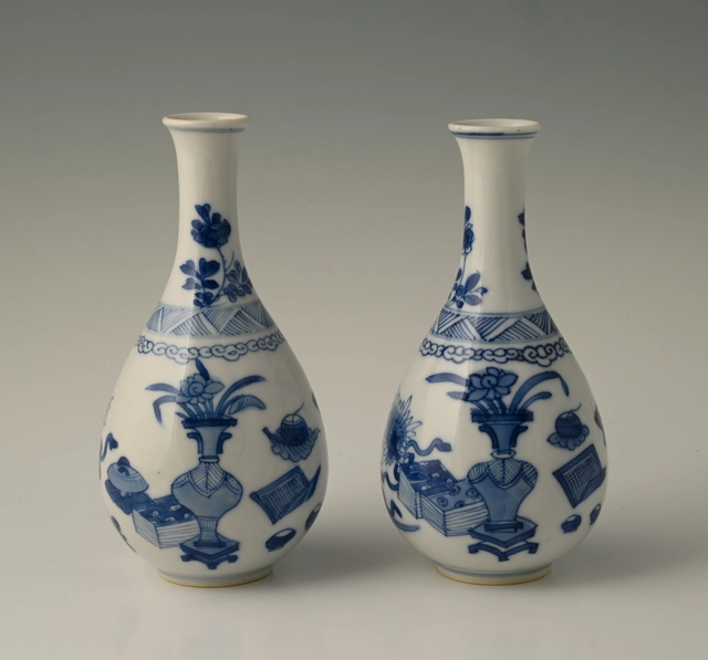 Quelques petits vases en porcelaine chinoise - afbeelding 1
