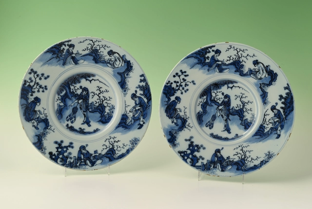 A pair of Delftware Chinoiserie plates - afbeelding 1