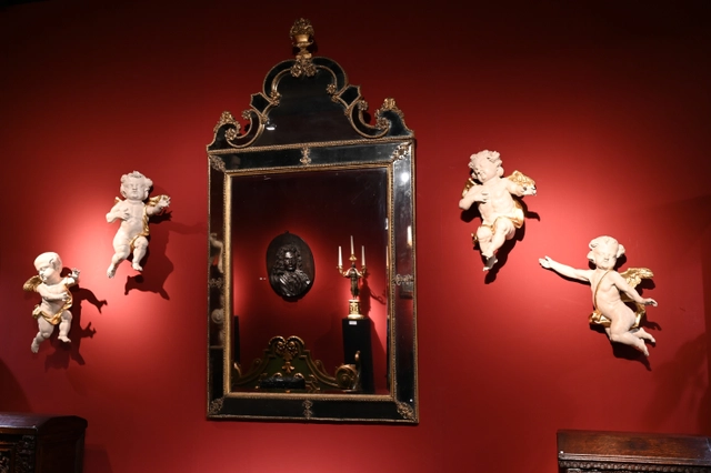 Vier polychrome hölzerne Engel - afbeelding 2