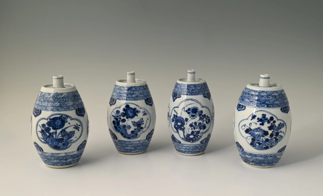 Four Chinese porcelain liquor casks - image 2