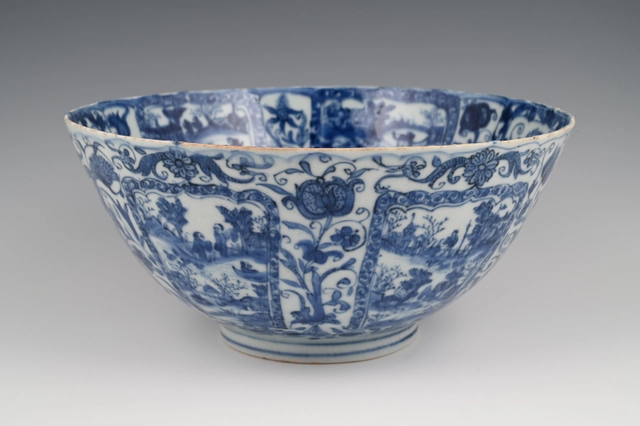 A Chinese porcelain Wanli bowl - image 6