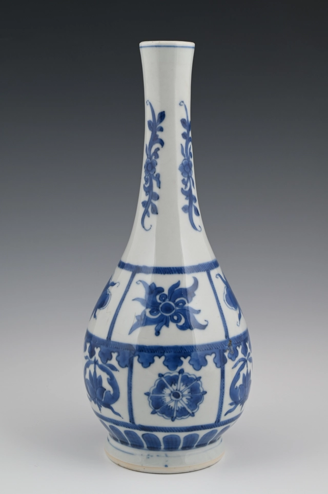 Eine chinesische Porzellanvase - image 1