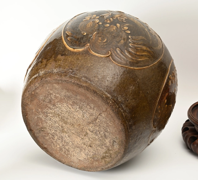 Eine große chinesische braun glasierte Vase - image 10