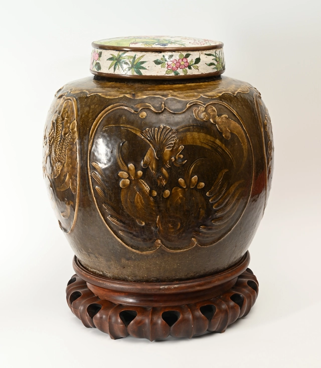 Eine große chinesische braun glasierte Vase - image 4