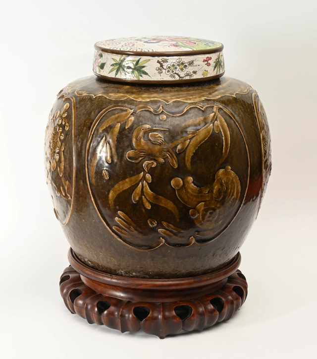 Eine große chinesische braun glasierte Vase - image 6