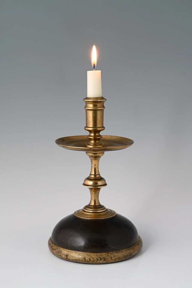 Eine seltene Kirchenbank-Kerze - image 1