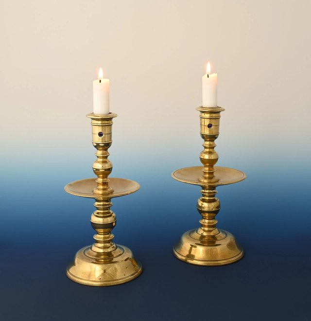 A pair of Heemskerk candlesticks - image 1