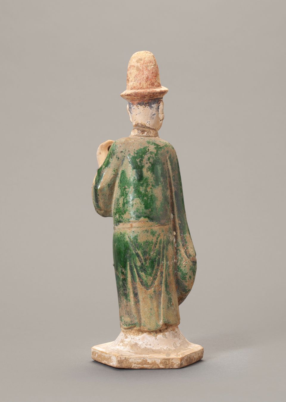 A Chinese green-glazed pottery figure of a tomb attendant - afbeelding 2