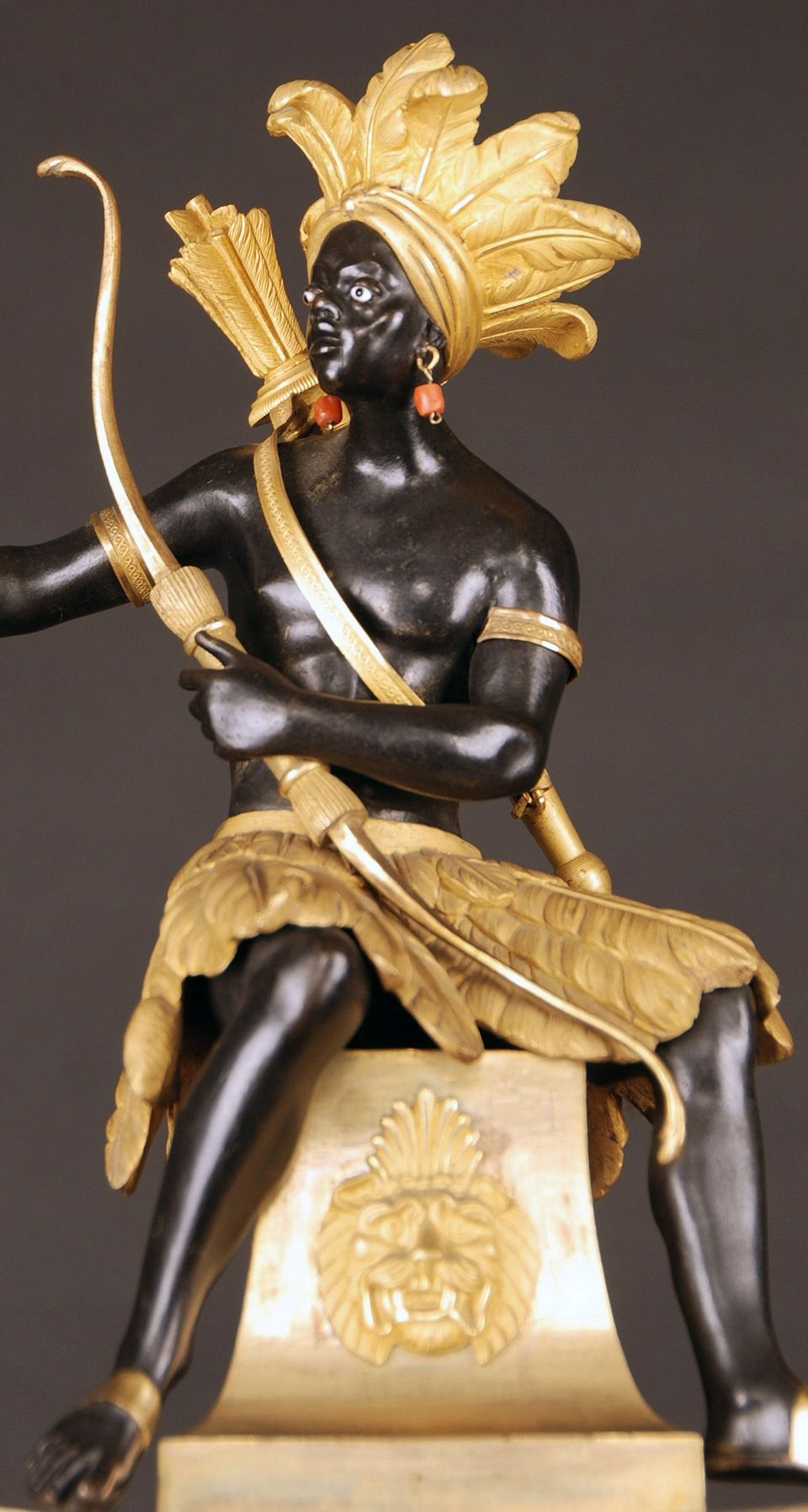A French mantel clock, the 'Amerindian hunter'  à Paris, circa 1800. - image 5