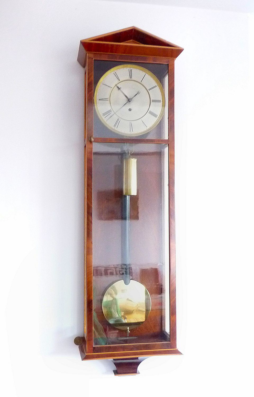 A fine  Austrian mahogany veneered  'Dachluhr' - regulator timepiece, circa 1840. - image 3