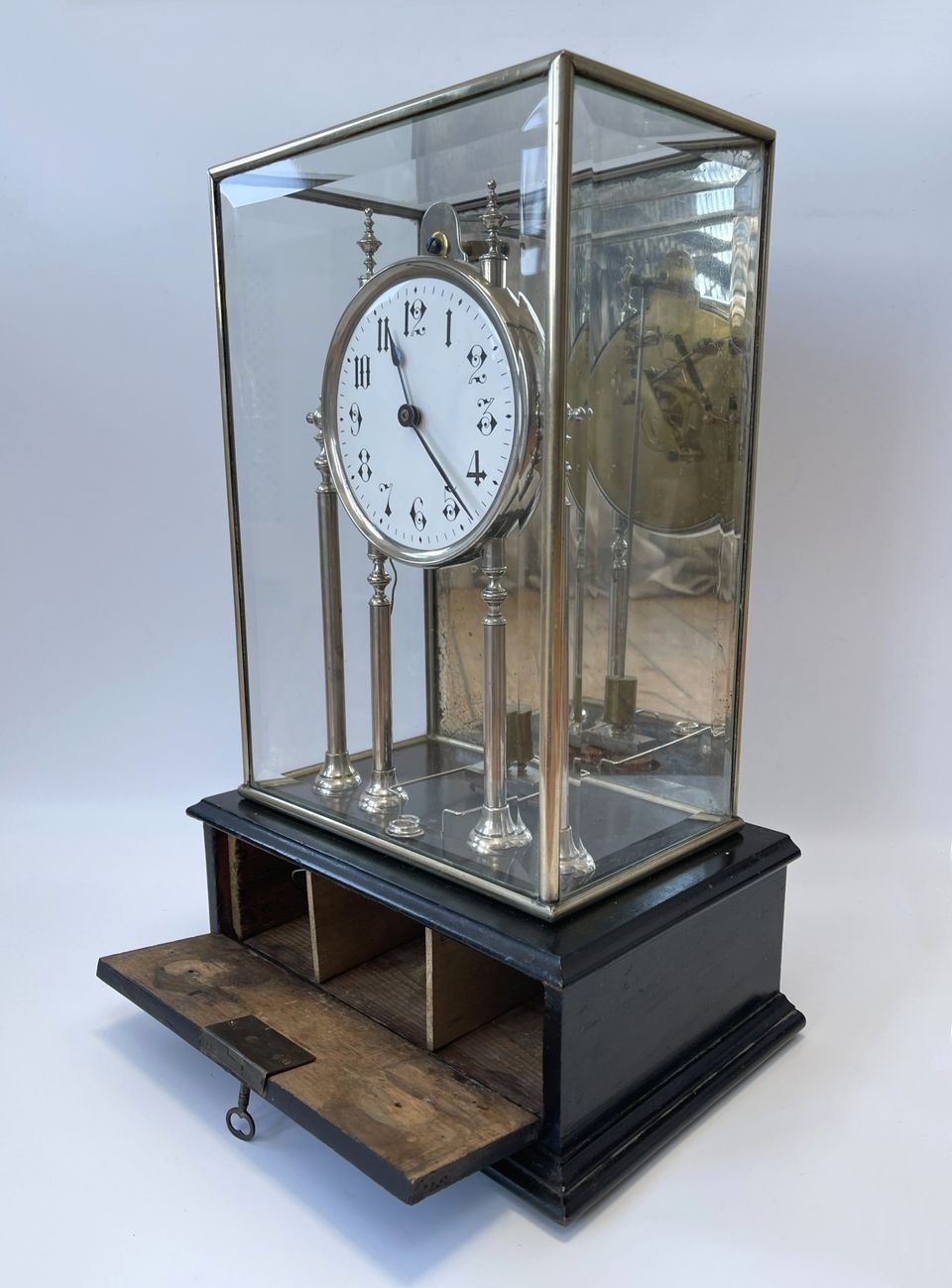 Herbert Scott electrically driven pendulum clock, circa 1902. - image 3