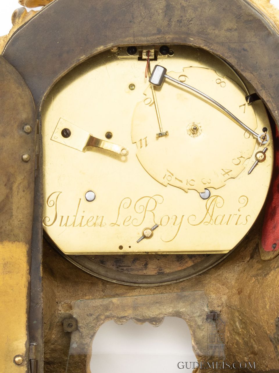 A very rare small French Louis XV ormolu bracket clock, Leroy A Paris, circa 1745 - image 8