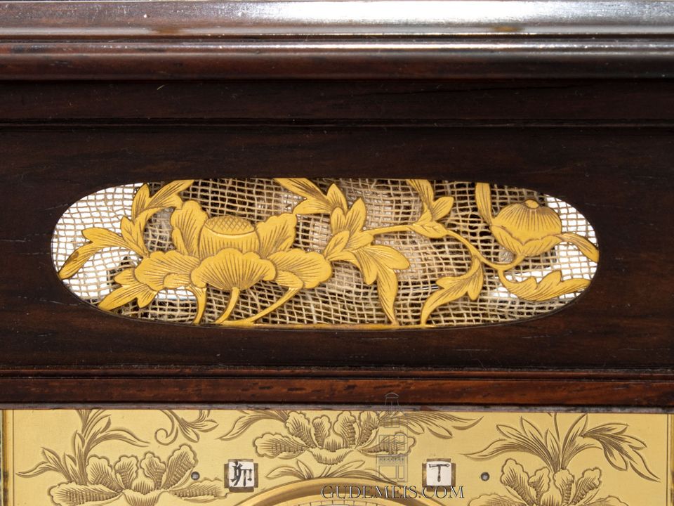 A Japanese table clock with strike and calendar, Makura-Dokei, circa 1840. - image 8