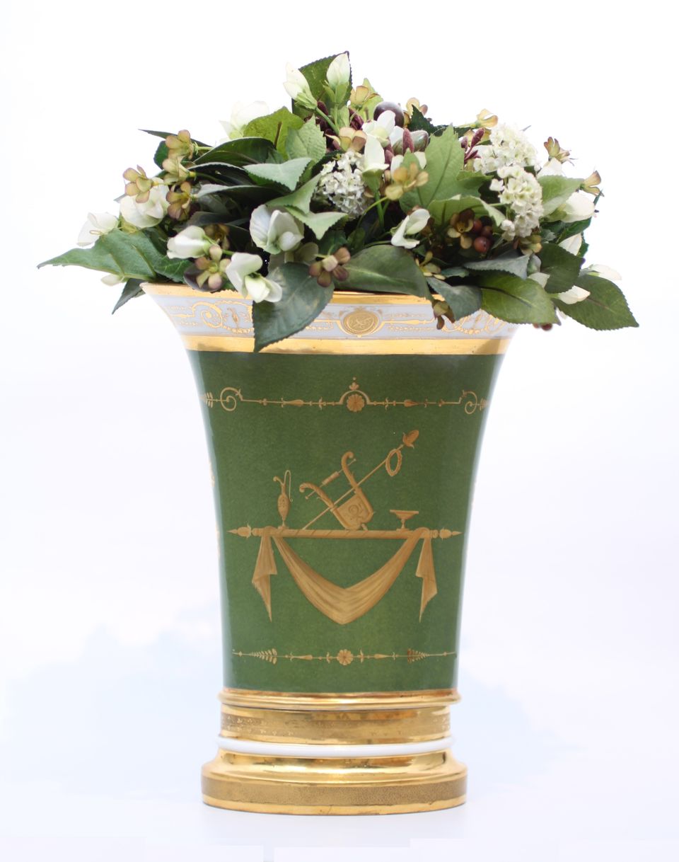 A lovely French Empire porcelain urn mantel clock, circa 1800 - image 3