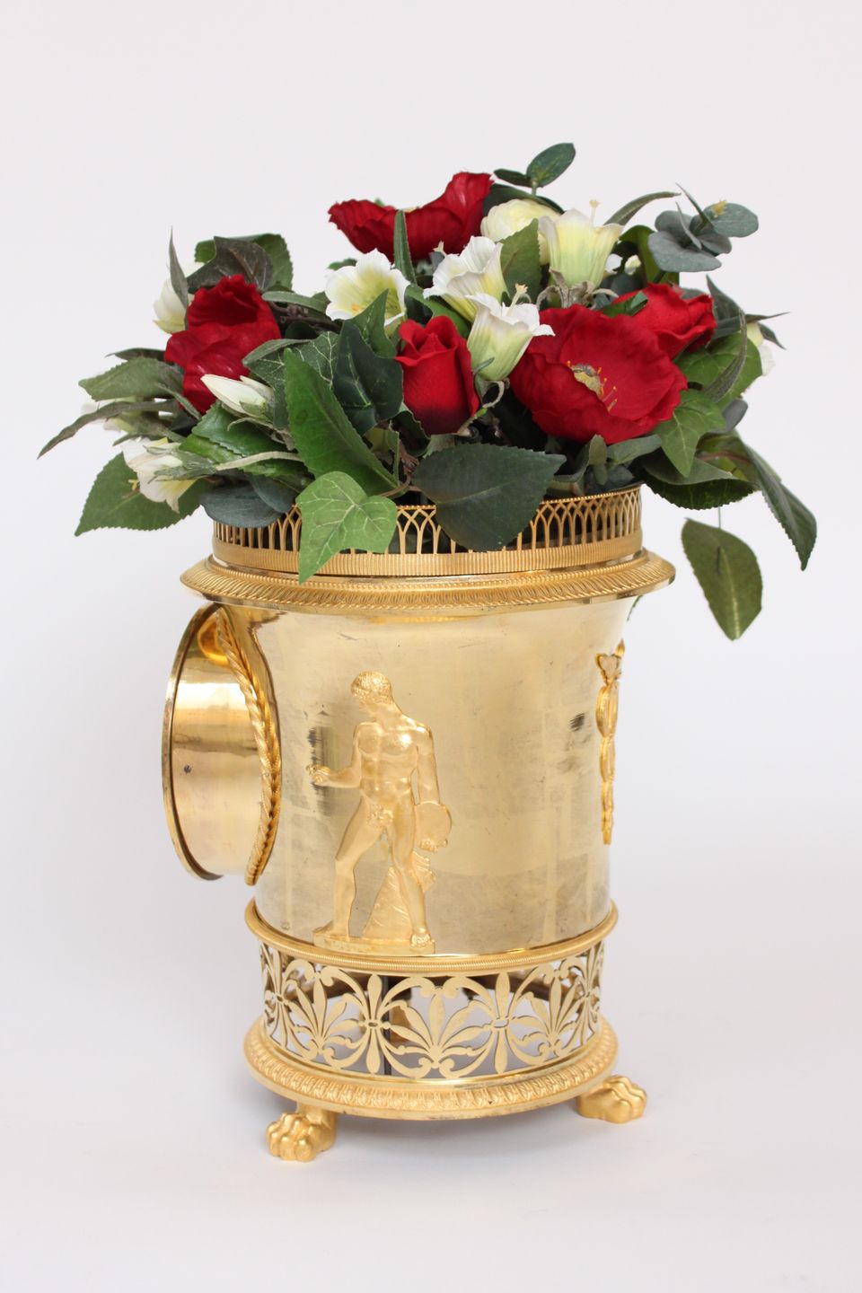 Een fraaie Franse Empire verguld bronzen vaaspendule, Angevin A Paris, circa 1800 - afbeelding 6
