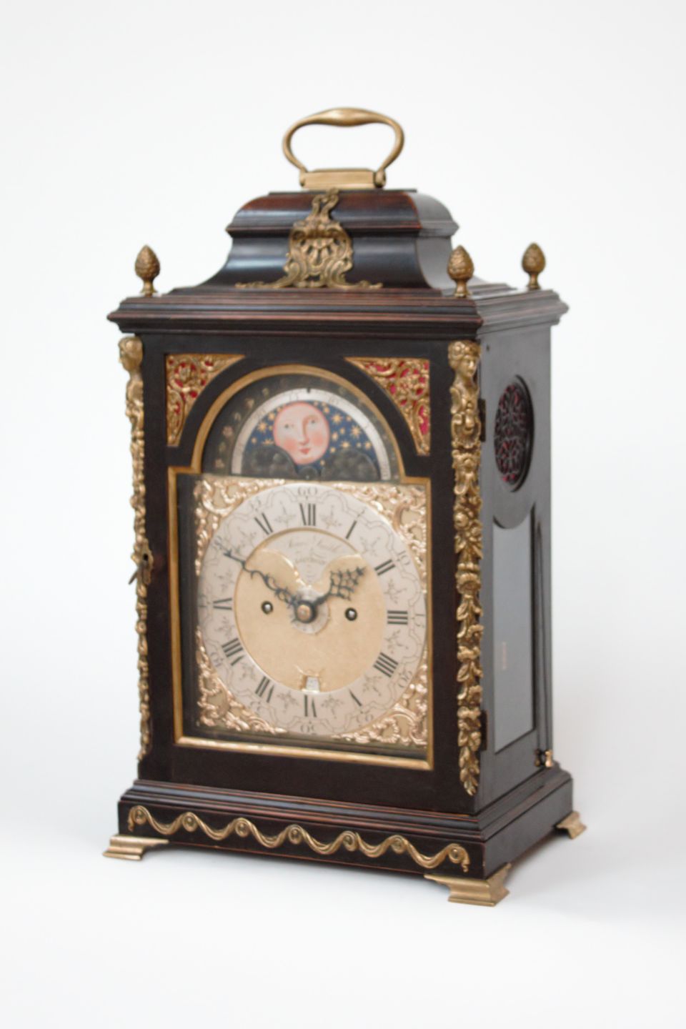 An English table clock with date and moonphase for the Dutch market, James Smith, circa 1770 - image 2