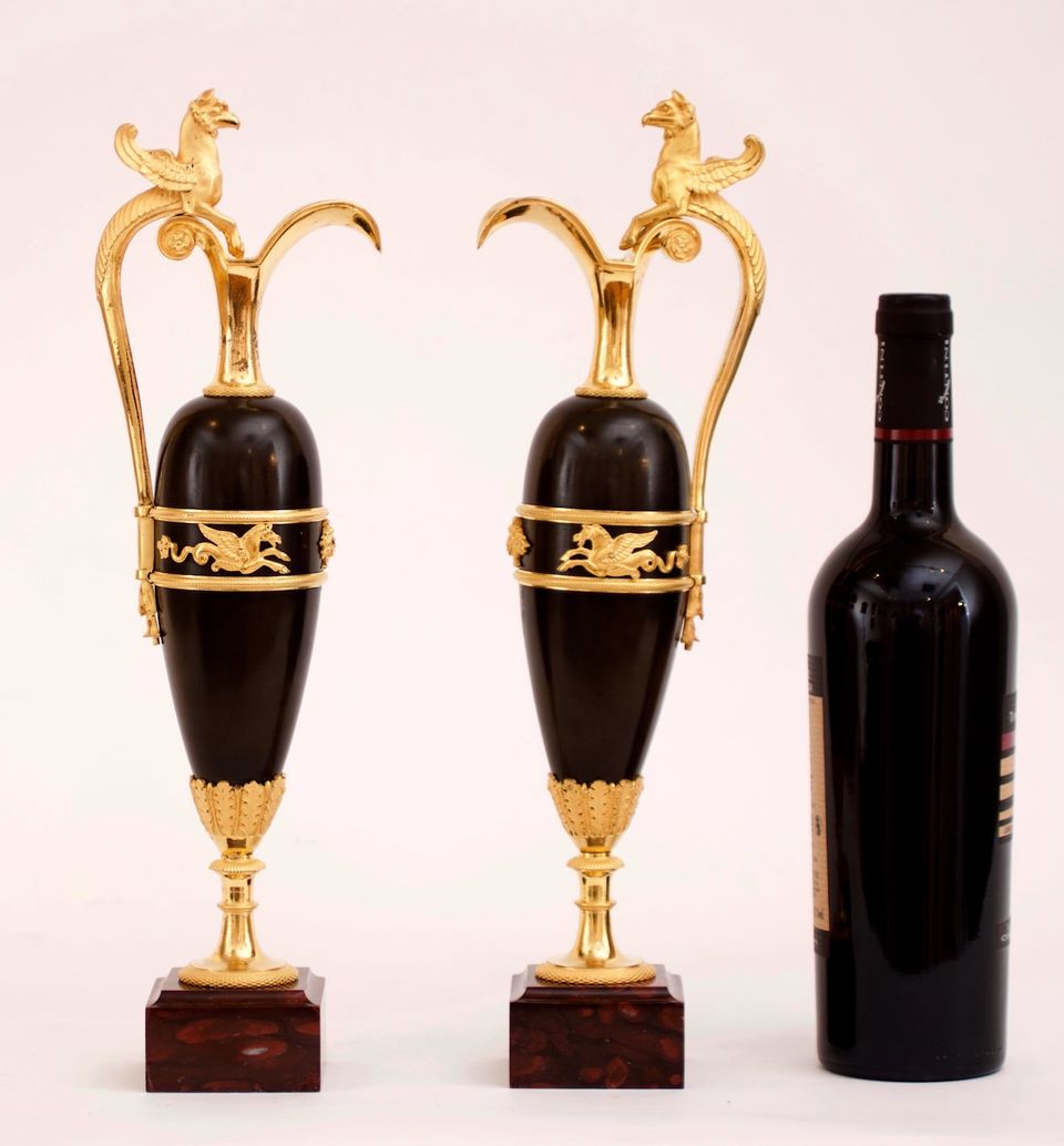 A pair of empire patinated bronze and fire gilded ewers, Circa 1810 - image 2