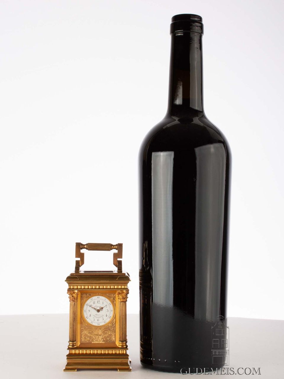 A small French glit brass travel clock by Lepine, circa 1900. - image 4