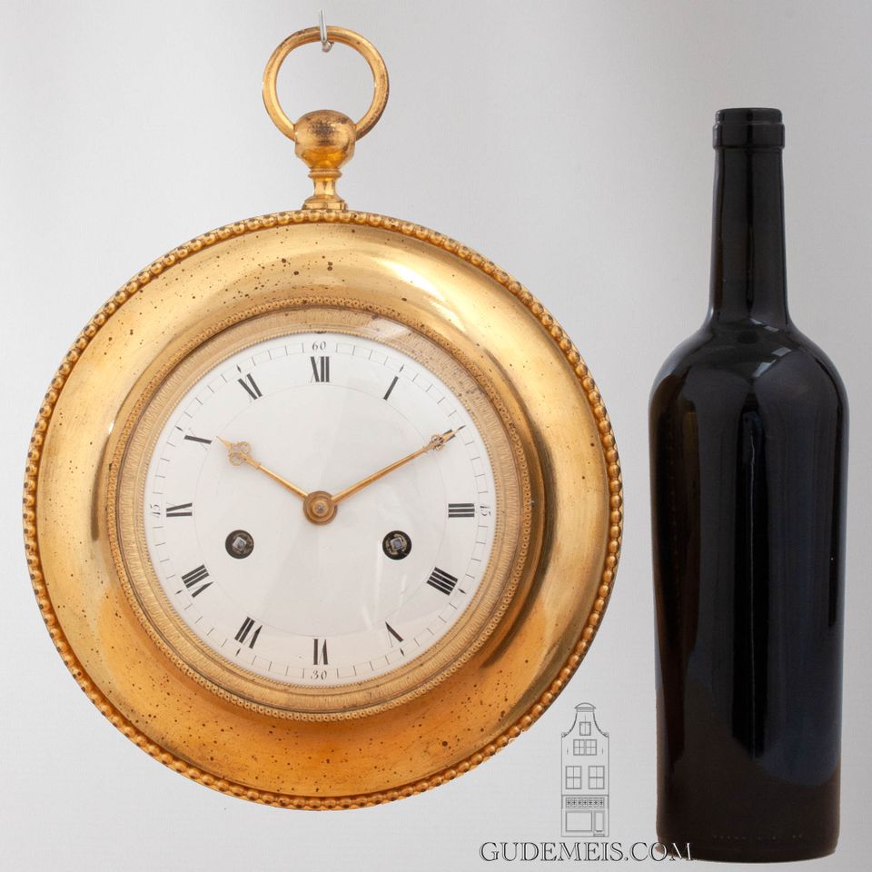 A French Empire ormolu annular striking cartel wall clock, circa 1800. - image 4
