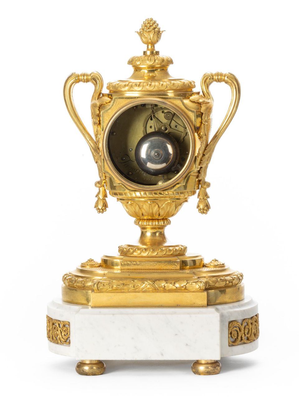 Eine große französische Louis XVI vergoldete Bronzevasenuhr, Osmond und Tavernier A Paris, um 1770. - image 3