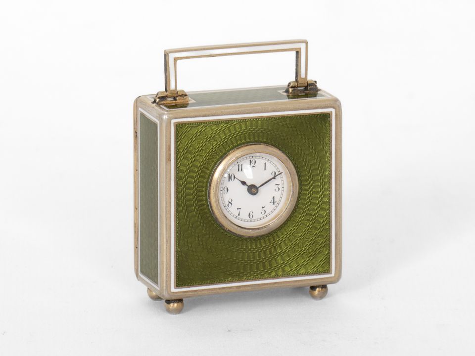 Een Zwitsers Art Deco guilloche emaillen miniatuur klokje, circa 1930. - afbeelding 2