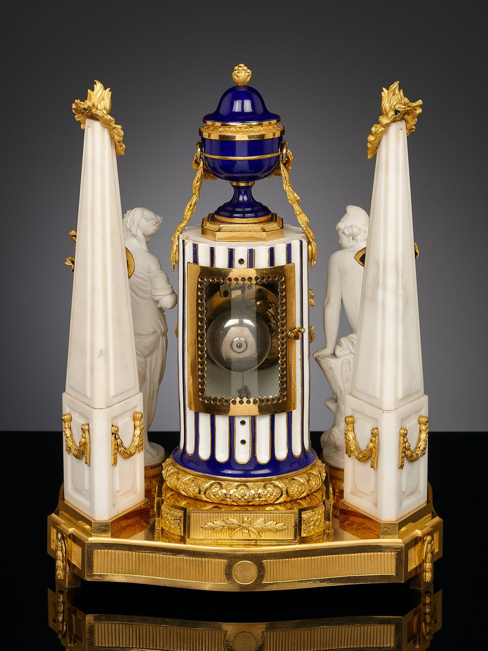 French Louis XVI Pendule with biscuit and porcelaine de Sèvres - image 5